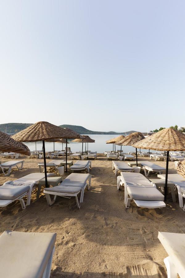 Costa Bitezhan Hotel Exterior foto