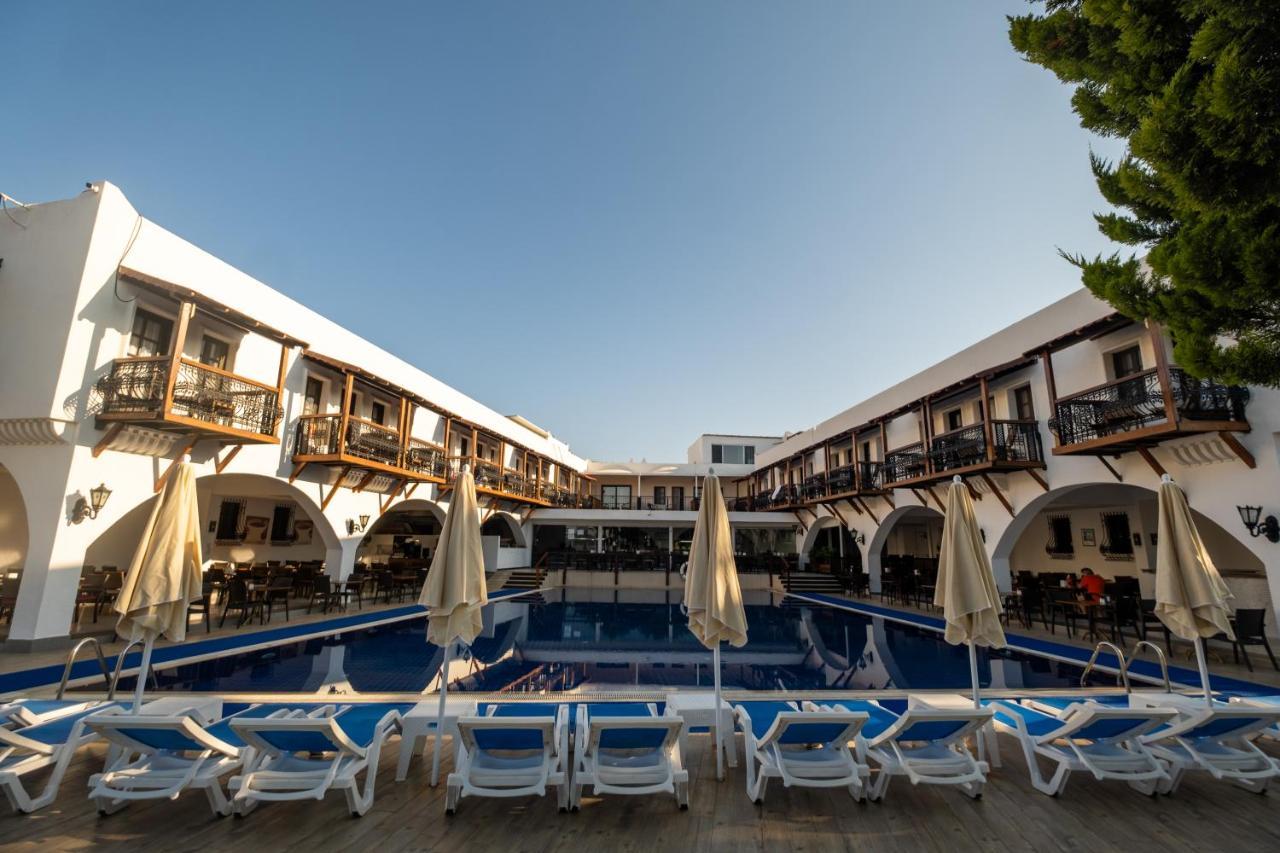 Costa Bitezhan Hotel Exterior foto