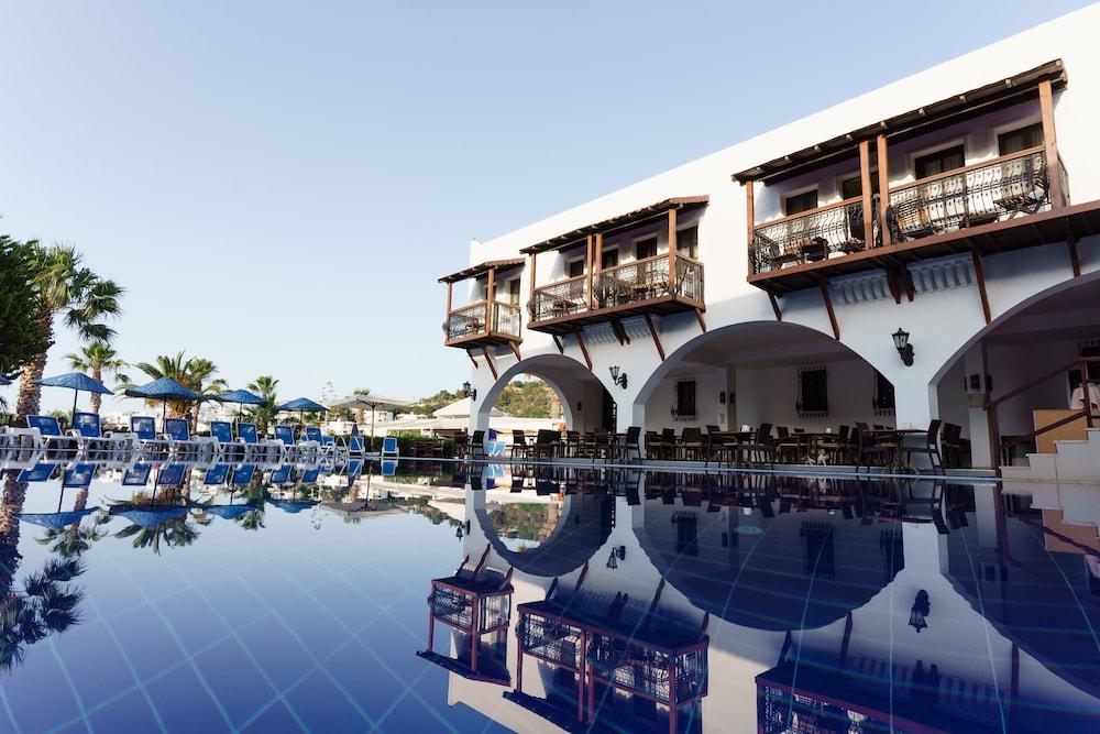 Costa Bitezhan Hotel Exterior foto